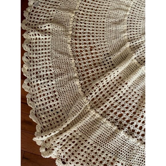 Handmade Round Crochet Lace Doily 56" Cream Cotton Home Decor - Picture 5 of 10